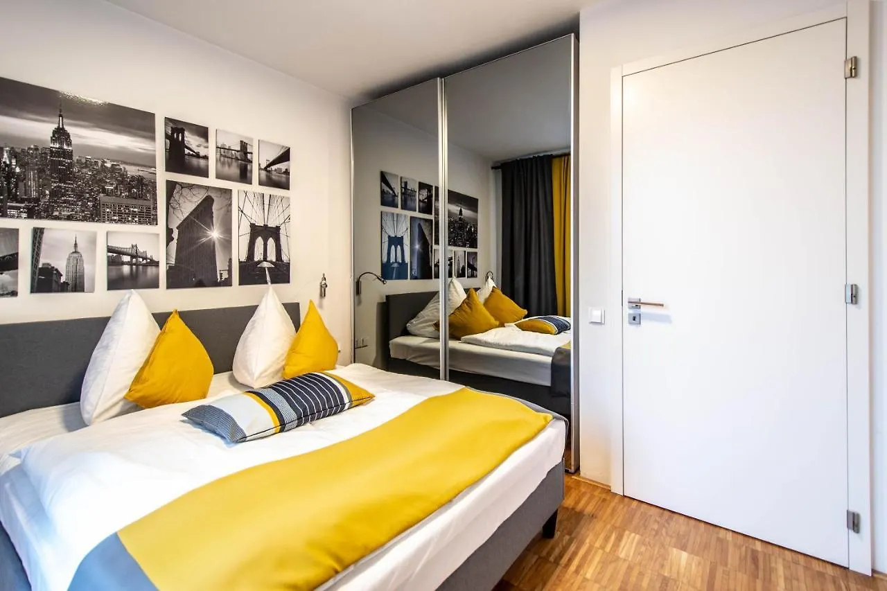 Modern Apartment With Balcony And Garage Prague