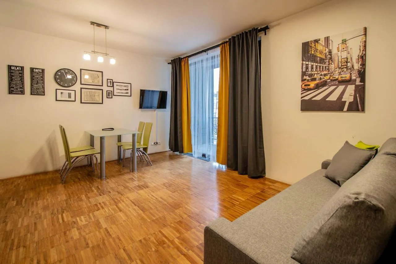 Modern Apartment With Balcony And Garage Prague 0*,